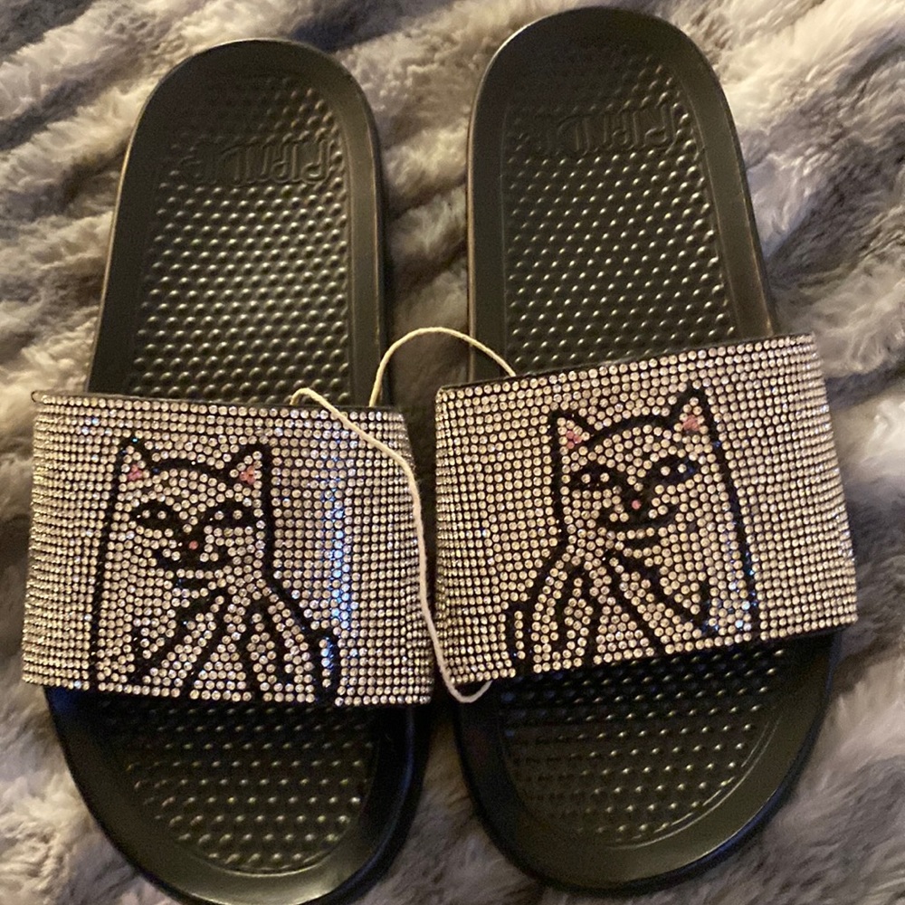 Brand new rhinestone rip n dip slides